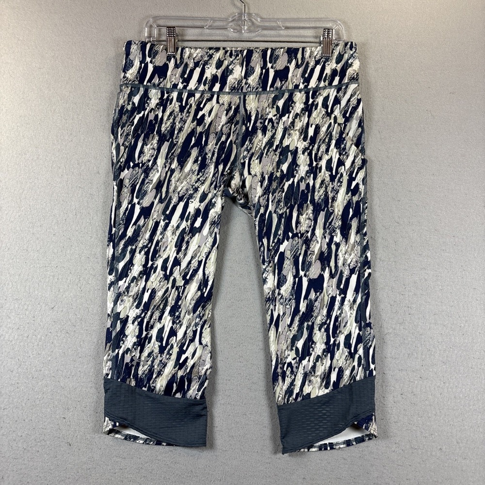 Women's‎ Under Armour Cropped Gray/Blue Leggings Zip Pocket Back Waist   32x19